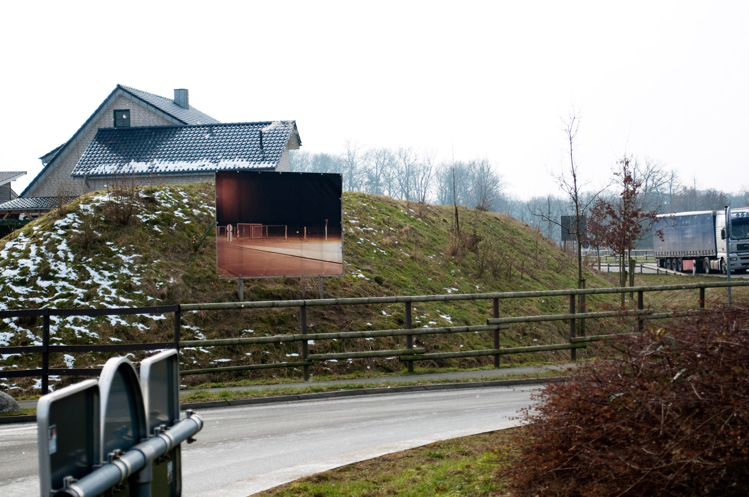 Ohne Titel (Transportbehälterlager und Urananreicherungsanlage)